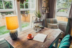 Choosing Vinyl Windows for a Low-Maintenance Replacement